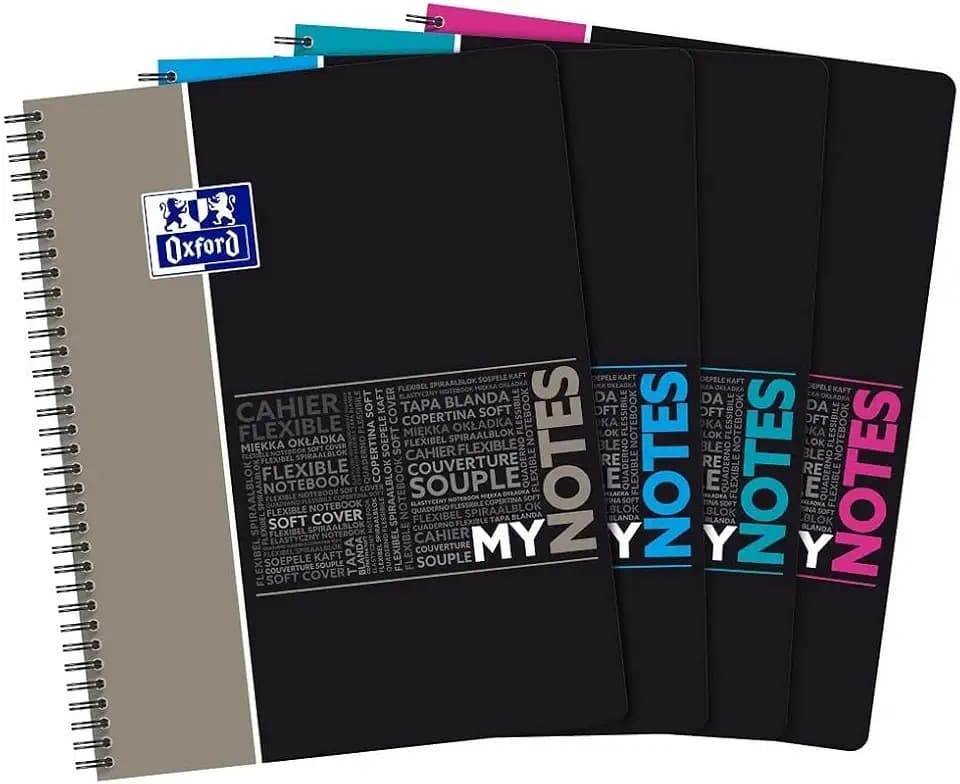 Oxford MyNotes Notizbuch, A4+, große Karos, 160 Seiten, integrierter Buchdeckel, Karte zufällig