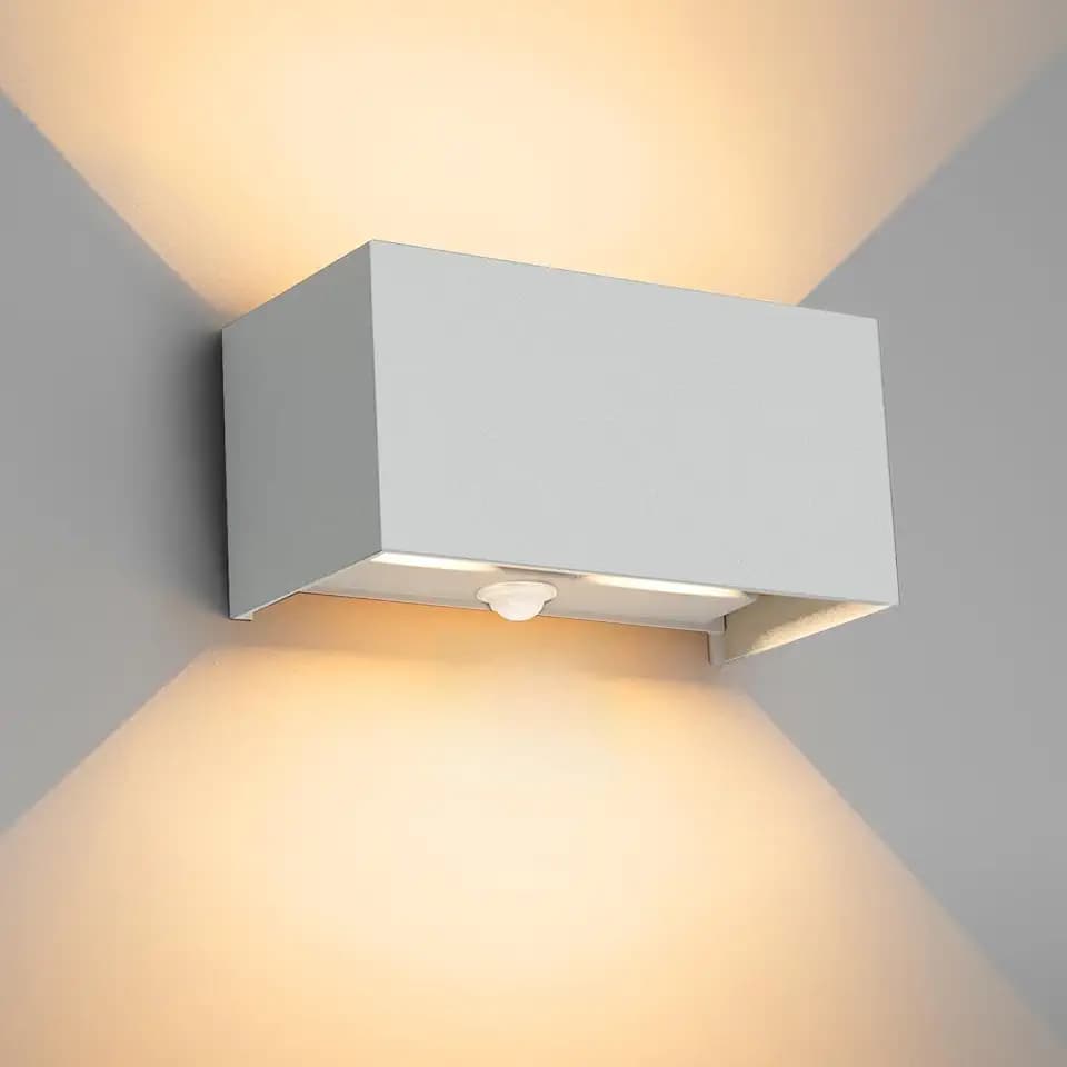 Klighten 24W Aussenlampe Außenlampe mit Bewegungsmelder,Grau,2700K | Außenwandleuchte mit bewegungsmelder Einstellbarer Lichtstrahl,Led Wandleuchte Außen/Innen für Garten,IP65