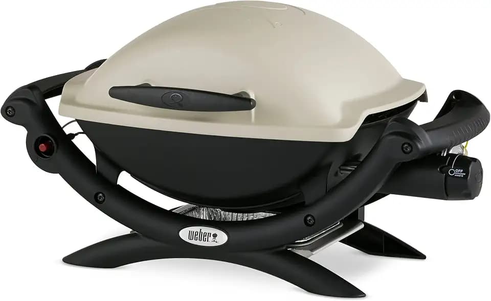 Weber Q1000 Gasgrill, 43 x 32cm Grillfäche, portabler BBQ Grill, 1 Brenner, 2-geteilter porzellanemaillierter Guss-Grillrost, Aluminiumguss Deckel & Gehäuse - Titanium (50060079)