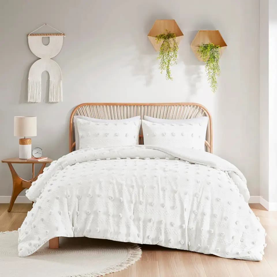 Intelligent Design Jacquard Pompom Fluffy Ivory Twin Comforter Set, 2pc