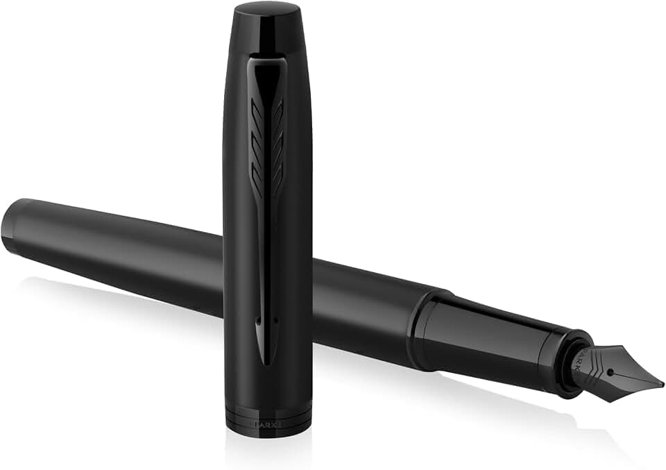 Parker IM Füller | Mattschwarz mit schwarzen Zierteilen | Füllfederhalter mit feiner Feder und blauer Tinte | Geschenkbox