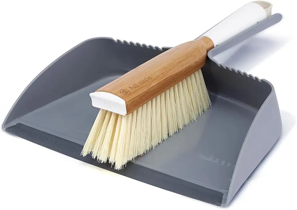 Full Circle Home Kehrschaufel und Besen CLEAN Team - Gadgets Wohnung - Set - Umweltfreundlich - Multifunktional, Weiß & Grau