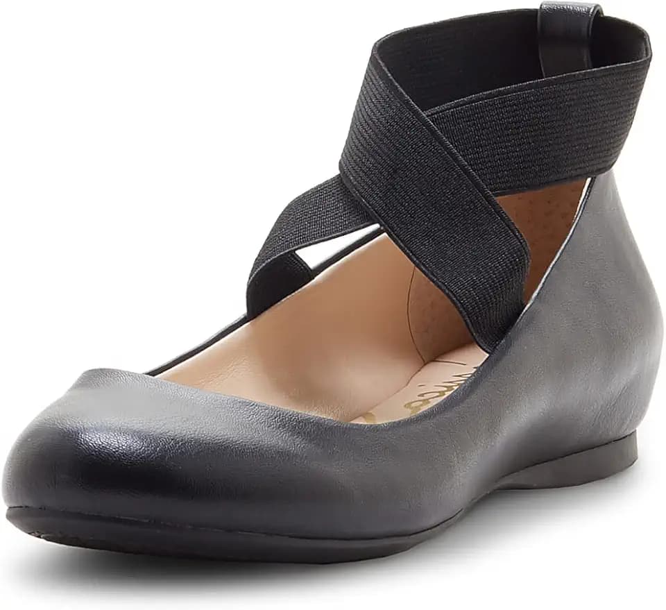 Jessica Simpson Women’s Mandayss Cross Strap Ballet Flat