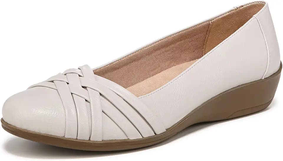 LifeStride Women's Incredible Flat