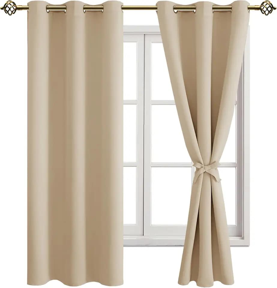 JIUZHEN Verdunklungsvorhänge Beige Vorhänge Blickdicht mit ösen H137xB117cm