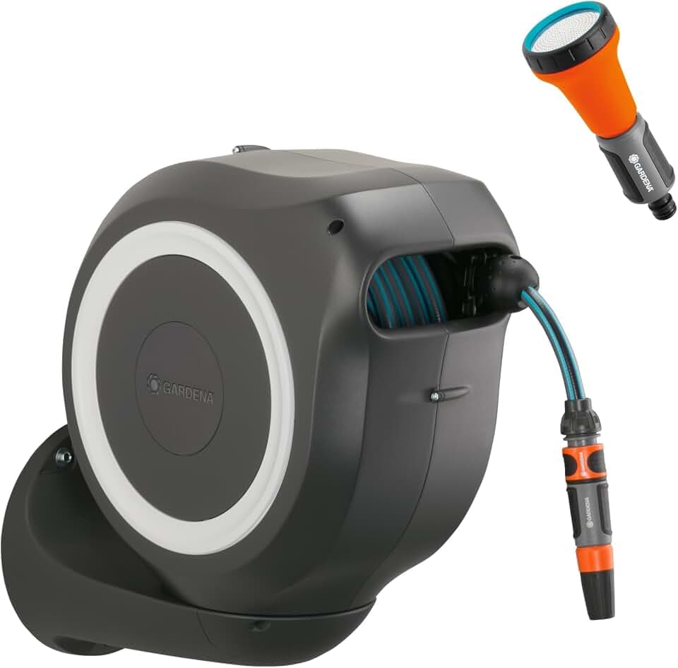 Gardena Wand-Schlauchbox RollUp M 20 m: Flexible Bewässerung für mittelgroße Gärten, schwenkbare Schlauchtrommel, mit Wandhalterung, Systemteilen und Spritze inkl. 20 m Gardena Schlauch (18612-60)