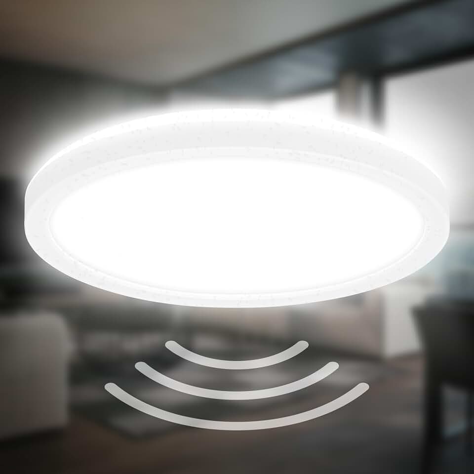 B.K.Licht - LED Deckenlampe mit Bewegungsmelder, flach, IP44 Spritzwasserschutz, Deckenleuchte, LED Panel, Badlampe, Badezimmerlampe, Küchenlampe, Feuchtraumleuchte, 24x3 cm, Weiß