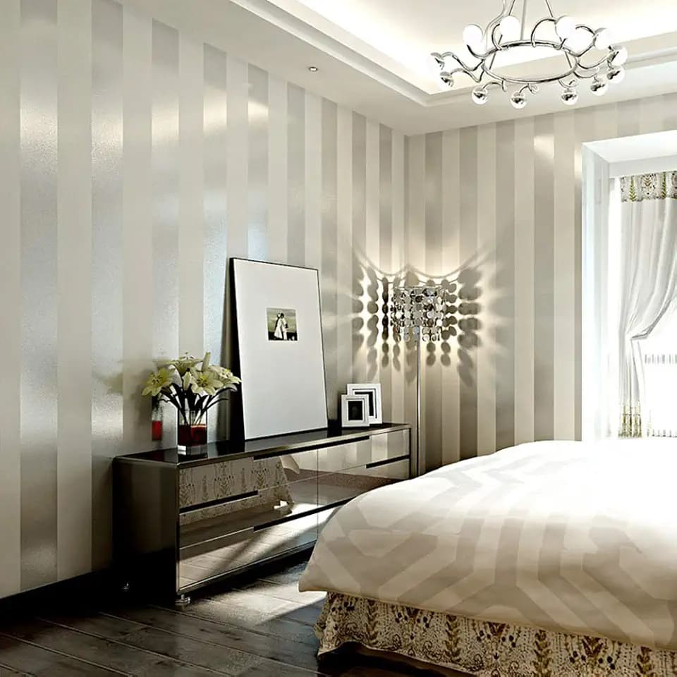 LXPAGTZ Einfache moderne Vlies-Tapete Schlafzimmer Wohnzimmer vertikalen Streifen Östliches Mittelmeer Wand Tapete lange 9.5 m * Breite 0,53 m (5 m ²) , 11083 white silver