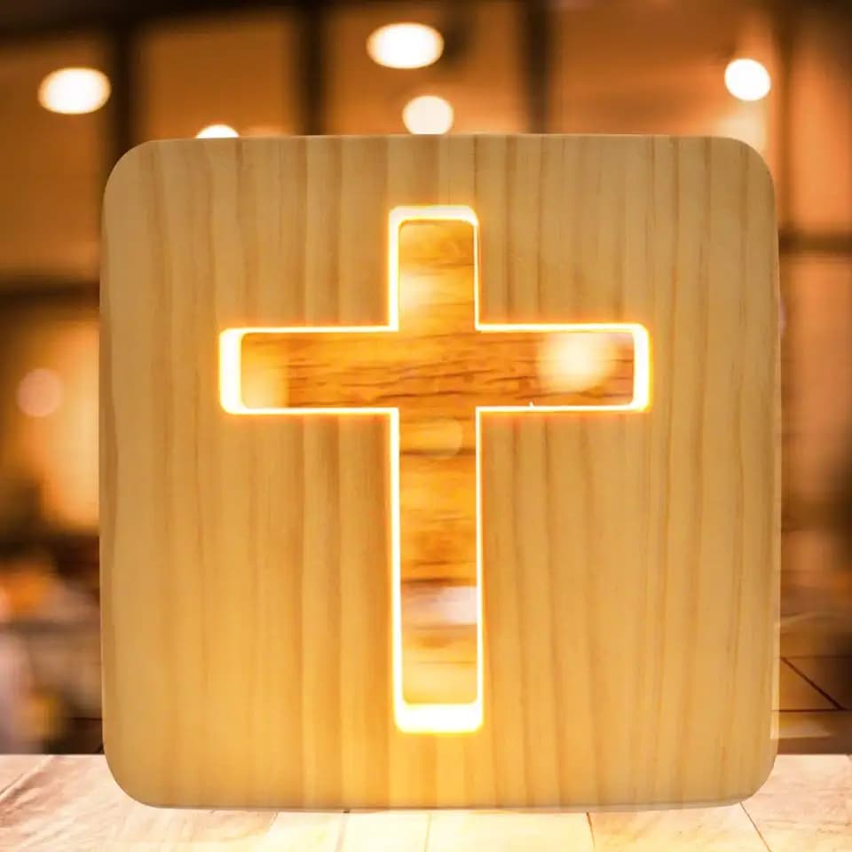 Jesus Kreuz Nachtlicht: 3D Jesus Kreuz Religiöses Mini Nachtlicht, Kleine Tischlampe für Zimmer, Holzschnitzerei LED Nachtleuchte, USB-betriebener Warmweiß Licht, Beleuchtetes Geschenk