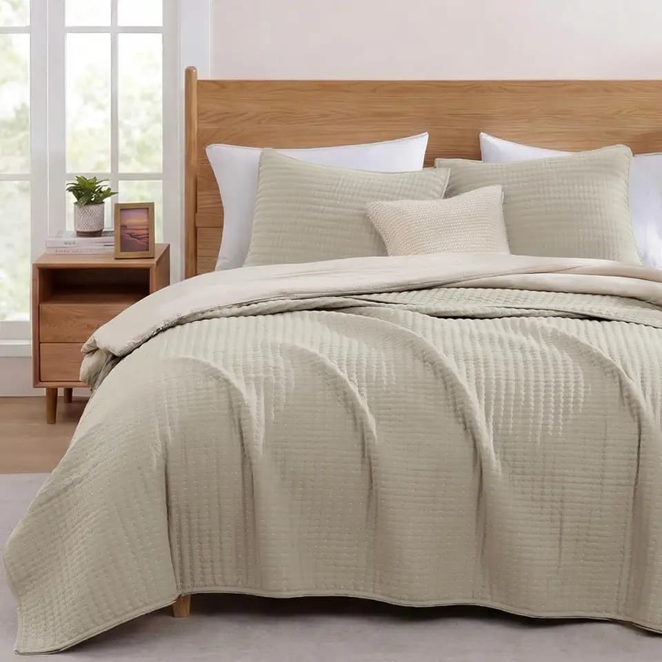 King Size Quilt- Lightweight Bedspreads Oatmeal King Quilt Bedding Set