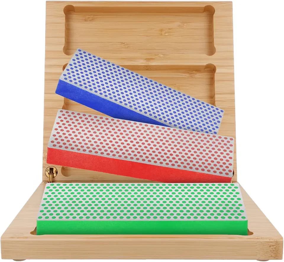 DMT Diamond Whetstone™ Diamant Schleifstein in Holzbox 6" Set Grob, Fein, Extrafein, Messerschärfer in Profiqualität, 15cm Wetzstein für Messer und Werkzeuge, Made in USA, W6EFC