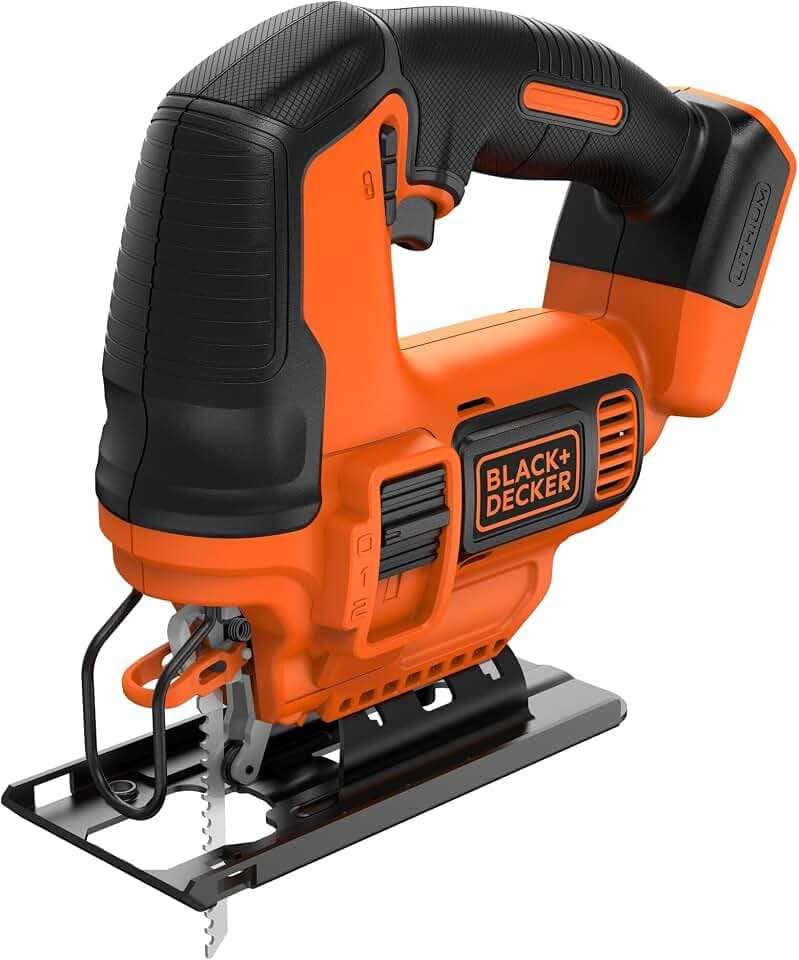 BLACK+DECKER Akku-Stichsäge (18 V, 19 mm Hublänge, 55 mm Schnitttiefe, Sägeblasfunktion, Schutzbügel, Schalterelektronik, inklusive Holzsägeblatt, ohne Akku und Ladegerät) BDCJS18N
