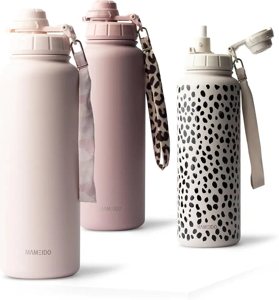 MAMEIDO Thermosflasche mit Strohhalm 500 ml (Blush Kissed)