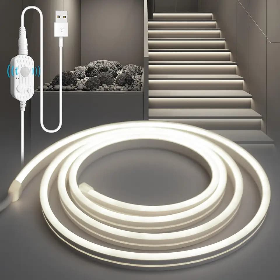 YOODI LED Band mit Bewegungsmelder, 5M Kaltweißes Licht LED Strip Flexible PVC Schneidbare, Treppenstufenbeleuchtung mit 3 Modi, Sensor Streifen mit Timing-Funktion für Küche Schlafzimmer Schrank