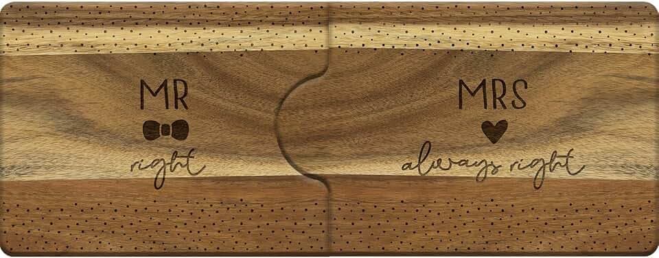 GRUSS & CO Holzbrett-Set mit Spruch "Mr. und Mrs. Right" | Set aus 2 zusammenlegbaren Holzbrettern, mit eingebranntem Motiv | Hochzeitsgeschenk | 48794