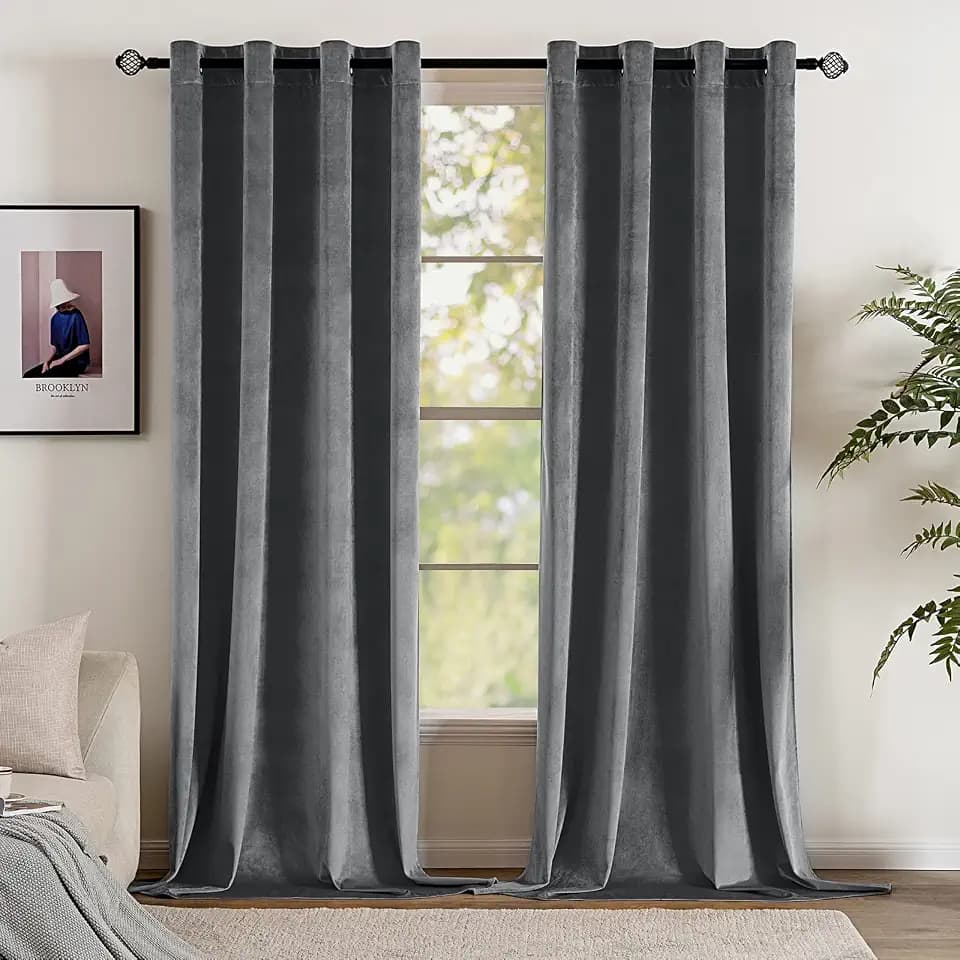 EMEMA 2 Stück Verdunklungsvorhang Samtvorhänge Blickdicht Vorhang mit Ösen Thermogardine Ösenvorhang Verdunkelungsgardinen für Schlafzimmer Wohnzimmer, 140 x 225 cm(B x H) Grau