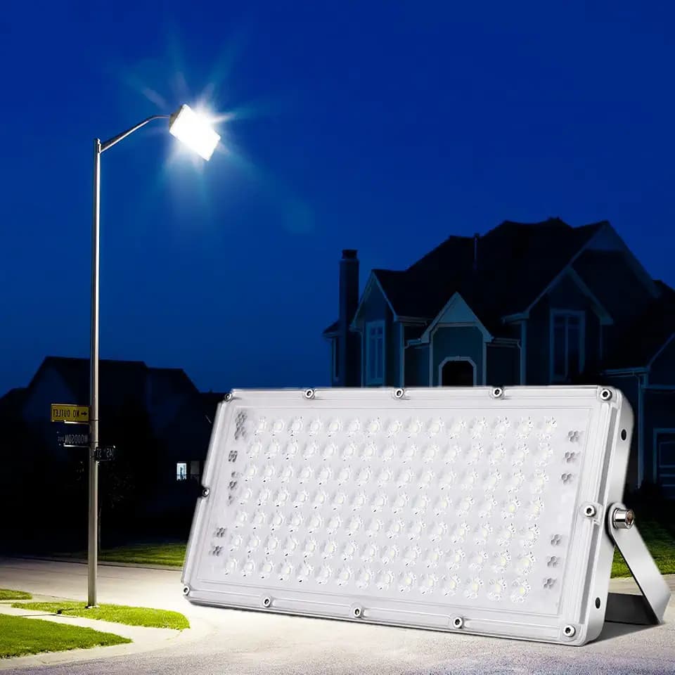 LED Fluter, 100W 10000LM LED Strahler Außen 6500K Kaltweiß Superhell Aussenstrahler,Ultradünn Flutlicht IP66 Wasserdicht Aussenstrahler für Garten, Garage, Sportplatz, Hotel ect