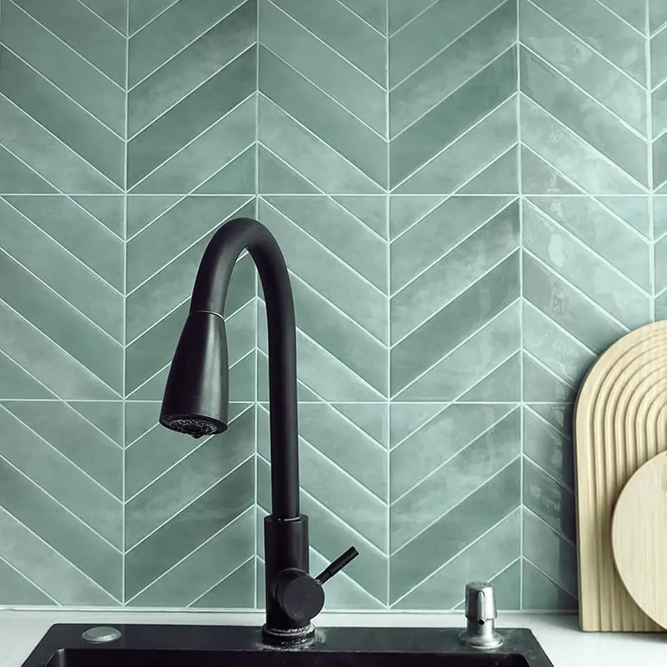 Alwayspon Grüne Vinyl-Wandfliesenaufkleber, selbstklebende wasserdichte Spritzschutzaufkleber von 29 x 22,9 cm für Küchen- oder Badezimmerwände, 10 Blätter