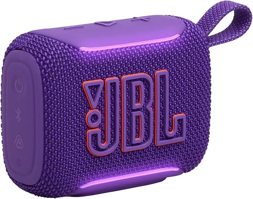 JBL Go 5, Ultraportabler Bluetooth‑Lautsprecher, Wasserdicht, Lila | Kraftvoller JBL Pro Sound, AirTouch Pairing, Auracast, Ambient Edge Beleuchtung, und bis zu 10 Stunden Wiedergabezeit