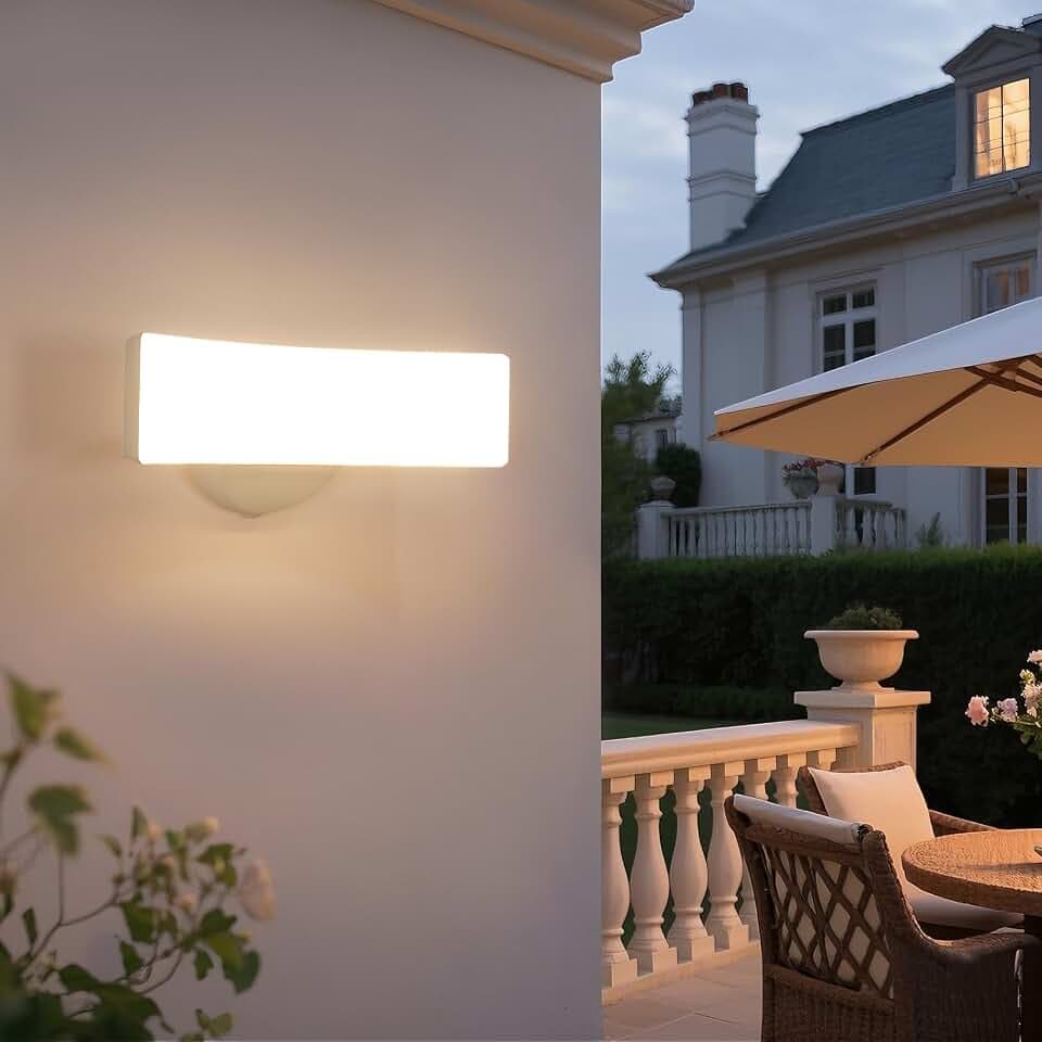 Comely LED Außenwandleuchte 17W Warmweiß 3000K IP65 Wasserdicht Moderne Wandleuchte für Garten Terrasse Balkon Eingangsbereich