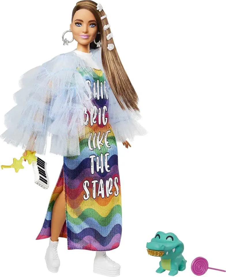 Barbie GYJ78 - Extra Puppe, Regenbogenkleid, Blaue Rüschenjacke, Haustier-Krokodil, Lange brünette Haare, mehrlagiges Outfit, Accessoires, Flexible Gelenke, Spielzeug Geschenk für Kinder ab 3 Jahren
