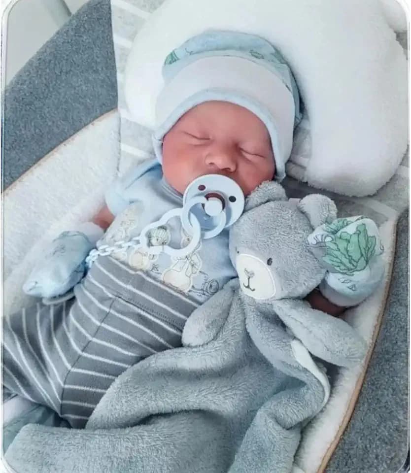 KSBD 18-Inch Realistic Reborn Baby Doll, Lifelike Sleeping Newborn Boy