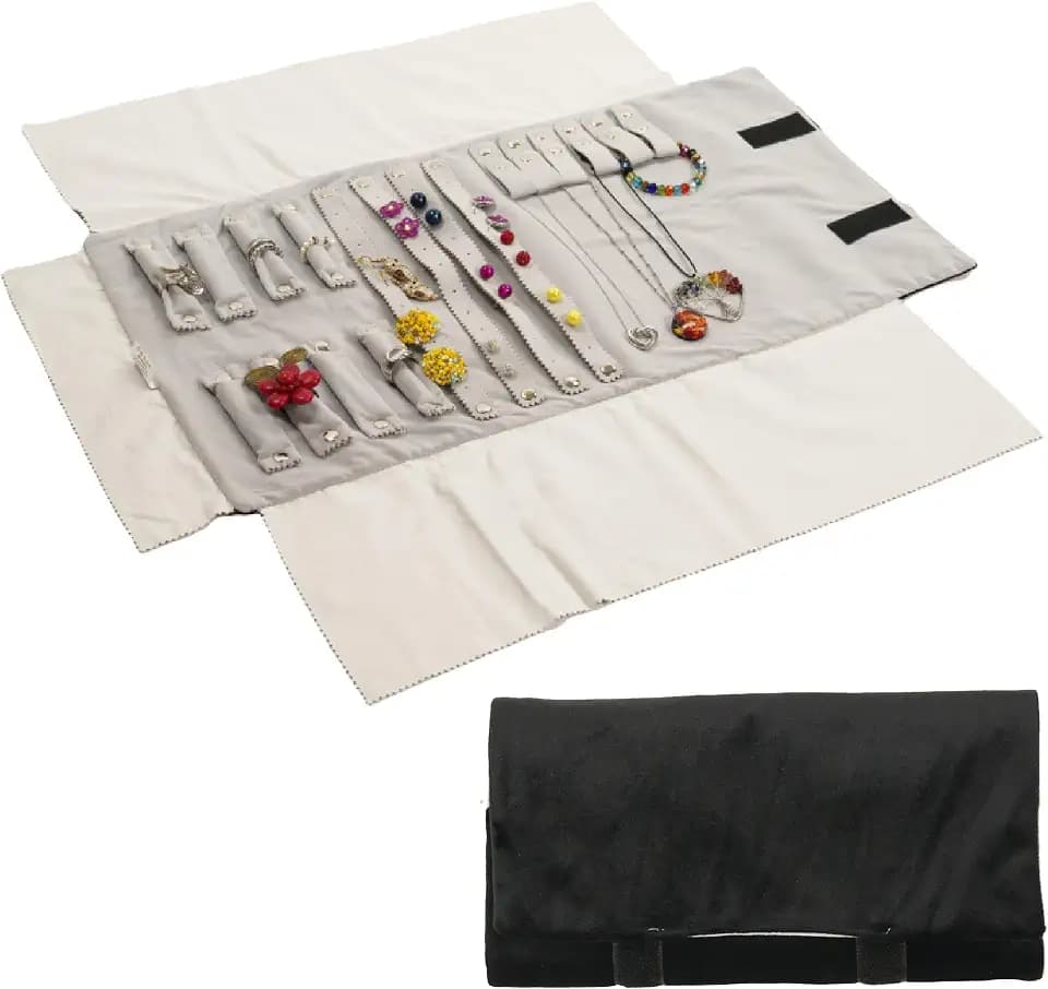 Schmuckrolle aus weichem Samt, geräumig und kompakt – Schmuckschatulle für Damen mit mehr als 50 Fächern für Ringe, Halsketten, Ohrringe und Armbänder (Schwarz/Grau)