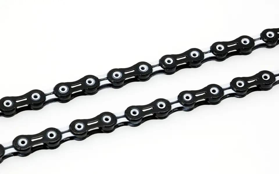 PYC SP1101 11-Speed Bike Chain, 116 Links (116L), Super Lightweight Hollow-Pin Bicycle Chain for Mountain (MTB) & Road Bikes, Compatible with Shimano, SRAM, Campagnolo (DLC White)