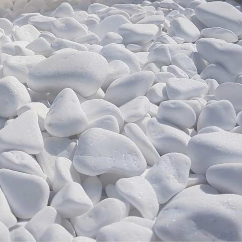 Weiße Kieselsteine 5 kg – Schneeweiße Dekosteine 2–4 cm – Thassos