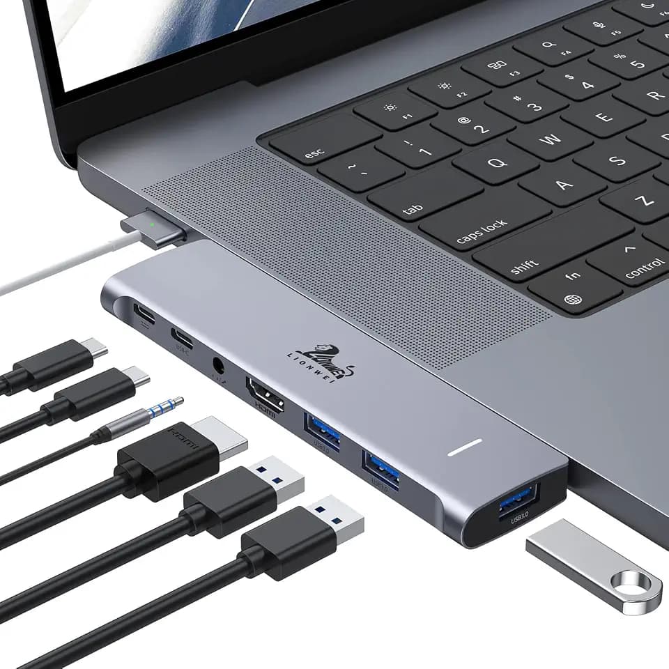 LIONWEI USB C Hub for MacBook Pro, Multiport Adapter MacBook Accessories