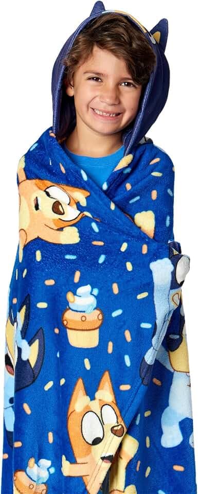 Northwest BBC Studios Bluey Throw Blanket, Wearable Hooded 3D Sculpted Silk Touch Throw, 40"x50"