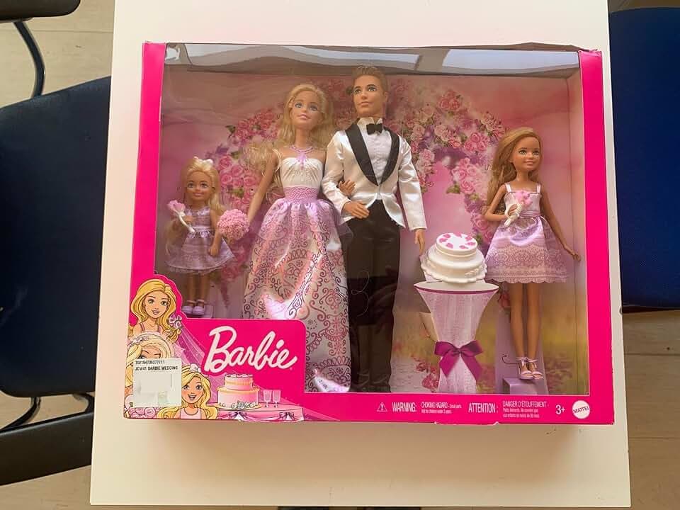 Romantic Barbie 4-teiliges Puppen- und 5-teiliges Hochzeits-Zubehör-Set mit Blumenstrauß und Kuchen