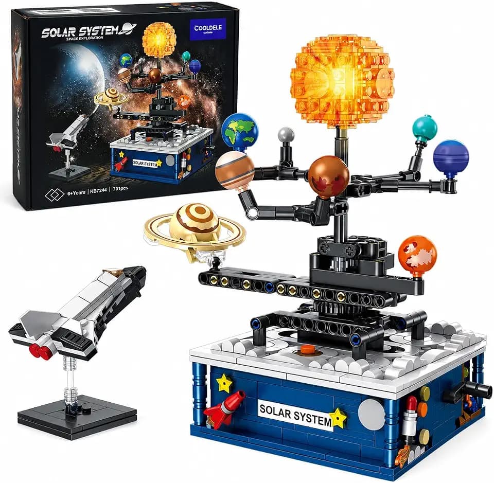 Hand-Cranked Solar System Building Set with Light