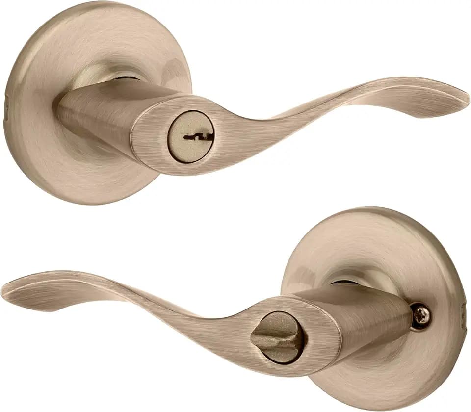 Kwikset Balboa Entry Door Handle with Lock and Key, Secure Keyed Reversible Lever Exterior, for Front Entrance and Bedrooms, Antique Brass, Pick Resistant Smartkey Rekey Security and Microban
