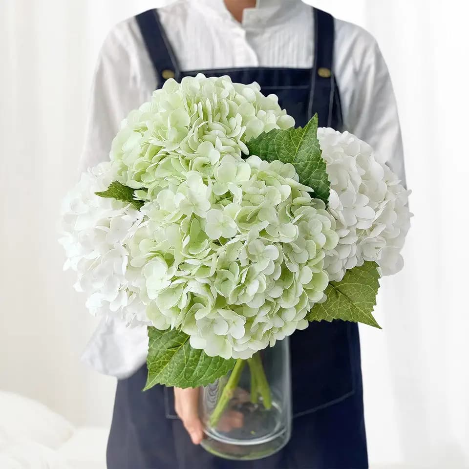 JINWOE Grüne und weiße Hortensien, künstliche Blumen, 4 Stück, 53,3 cm, Latex, lebensechte künstliche Hortensien, große künstliche Blumen für Hochzeit, Tafelaufsätze, Tisch, Küche, Zuhause