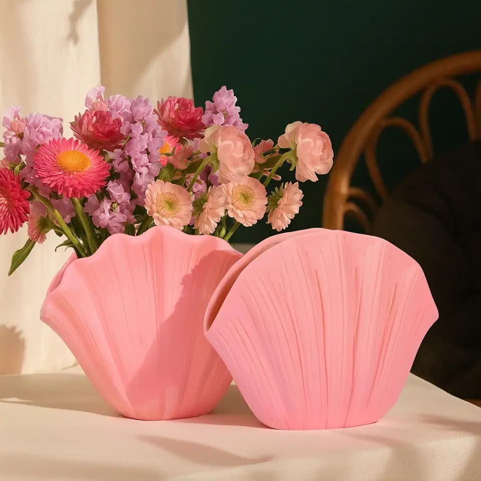 Shell-Shaped Vase for Living Room Decor, Ceramic Vases for Modern Home Decor, Unique Vase for Farmhouse Decor, Aesthetic Room Decor, Nordic Decor, Shelf Decor, Centerpiece Table Decor (Pink)