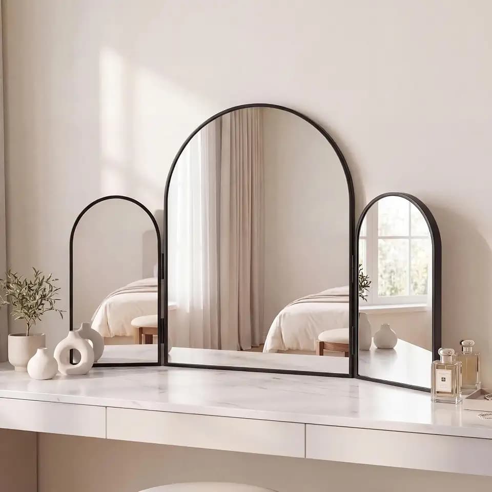 JONATHAN Y Verity Aluminum Arched Trifold Mirror 30" x 20", Black