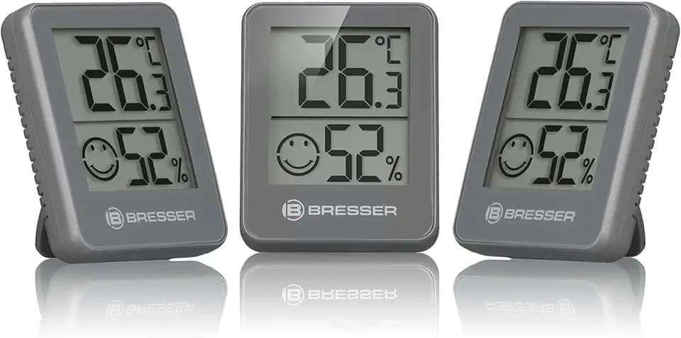 Bresser 3er Set Thermometer Hygrometer - Digitales Raumthermometer für Kontrolle Innenraum Luftfeuchtigkeit, Kühlschrankgeeignet, Wandmontage und Magnet, Schimmelvorbeugung - Indikator Smiley, Grau