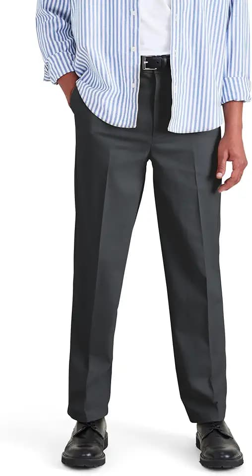 DOCKERS Men's Relaxed Fit Signature Iron Free Khaki Pants