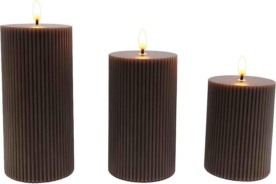 Relaxdays LED Kerzen, 3er Set, 3 Größen, flackernde Flamme, Echtwachs, mit Rillen, flammenlose Elektrokerzen, Farbwahl