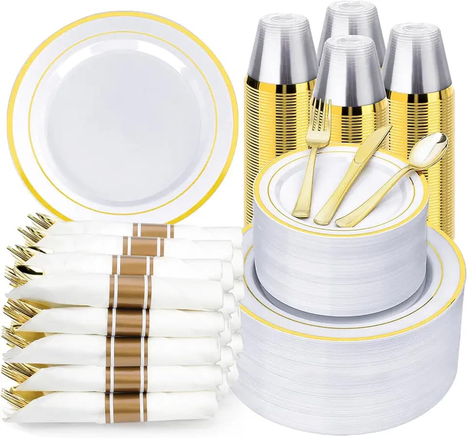 BESTVIP 700 Piece Gold Plastic Dinnerware Set for 100 Guests