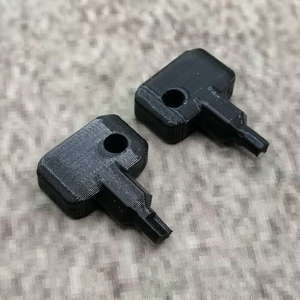 Ersatz Schlüssel 2X Schwarz kompatibel mit Synology NAS Drive Bay Key Lock
