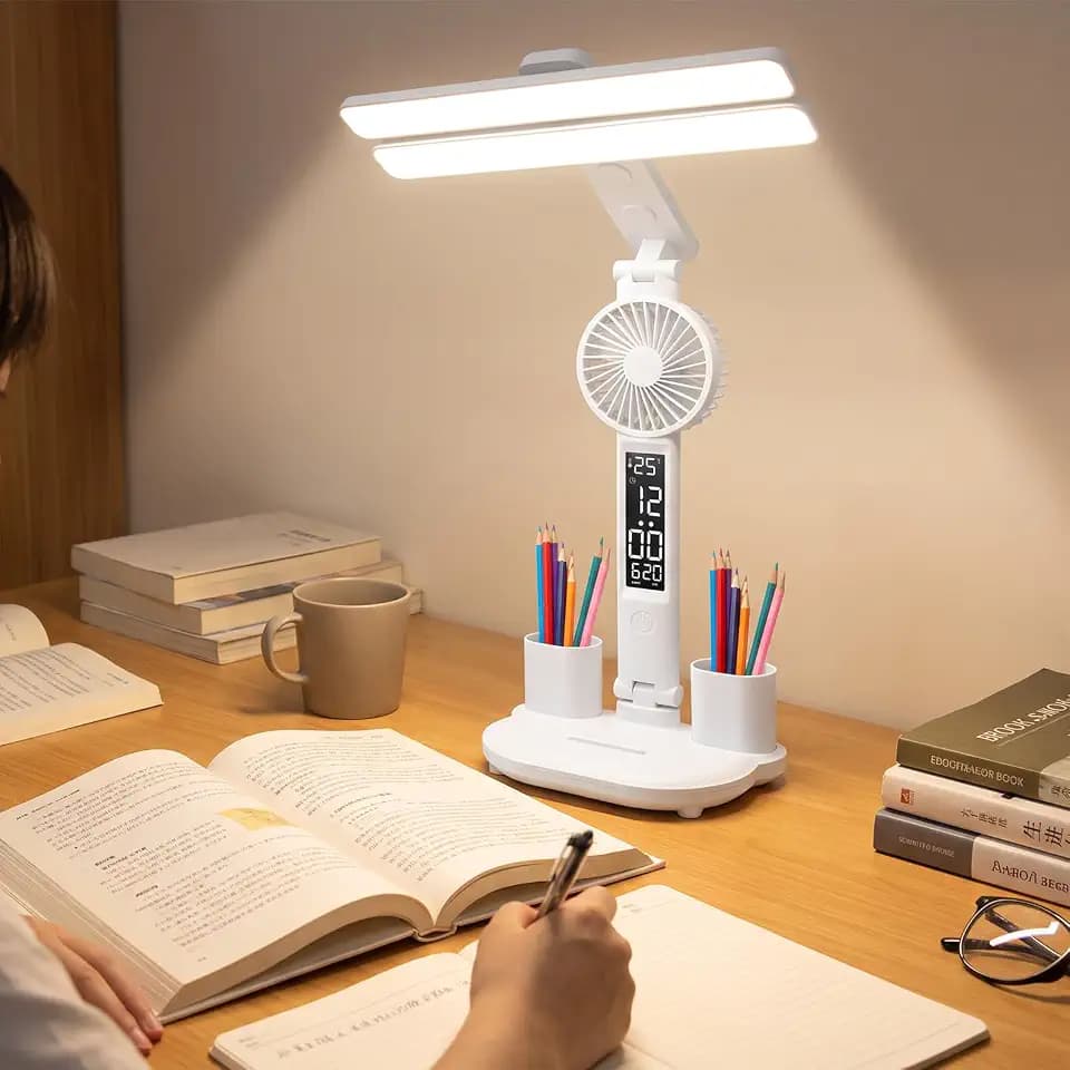 CECOMBINE LED Schreibtischlampe Kinder mit Doppelkopf - Nachttischlampe Kabellos Touch Dimmbar mit Ventilator und Uhrzeit, Akku Tischlampe Faltbare Leseleuchte für Schlafzimmer Lernen Schreibtisch