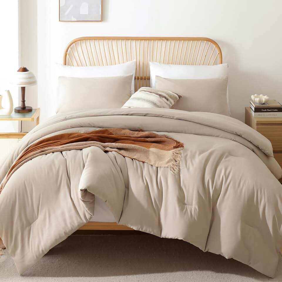 ROSGONIA Oversized Queen Comforter, Light Khaki, 98x98 Soft Bedding Quilt