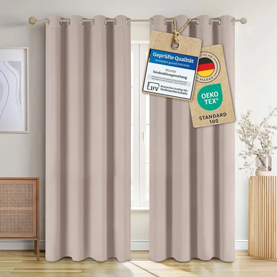 Blumtal Verdunklungsvorhänge 2er Set - Thermovorhang Hitzeschutz - Vorhang Blickdicht mit Ösen - Gardinenschals mit Schlaufen - Gardinen 265x140 cm-Gardienenschalset 2er - Verdunklungsgardine - Taupe