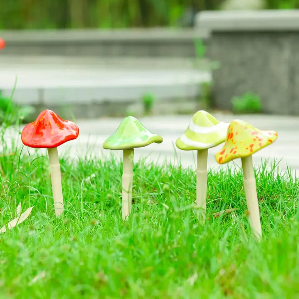 Ceramic Mushroom Garden Stake, Outdoor Mushroom Statue for Yard Decor