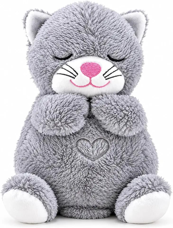 Kögler 45238 - Atmendes Einschlaf-Plüschtier Katze, ca. 26 cm groß, mit Atembewegungen und Leuchtfunktion auf Knopfdruck, mit Einschlafmusik für Babys und Kinder, batteriebetrieben