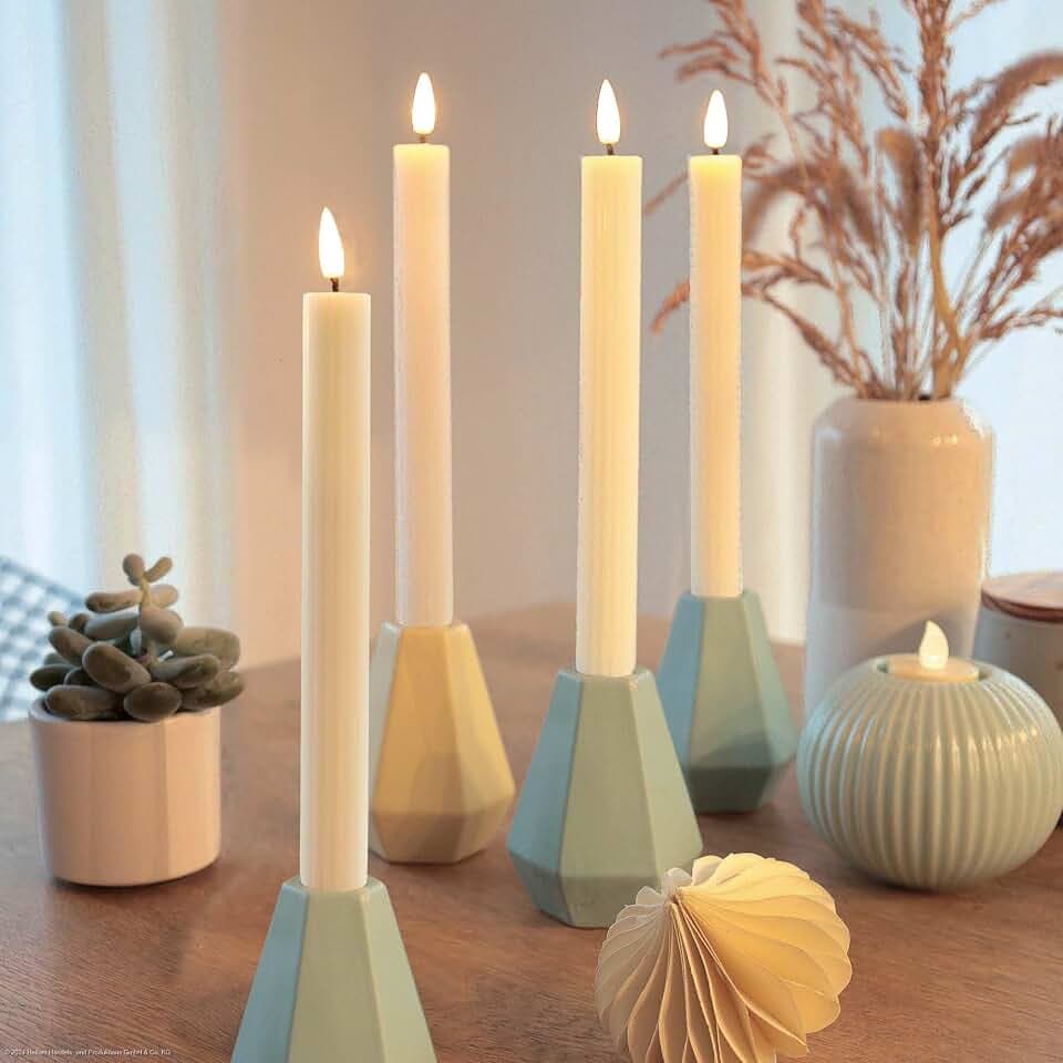 hellum LED Stabkerzen 4 Stück creme, Timer & Fernbedienung für Esstisch
