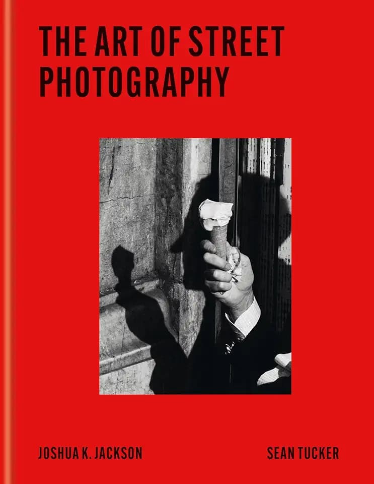 The Art of Street Photography: Express the Moment