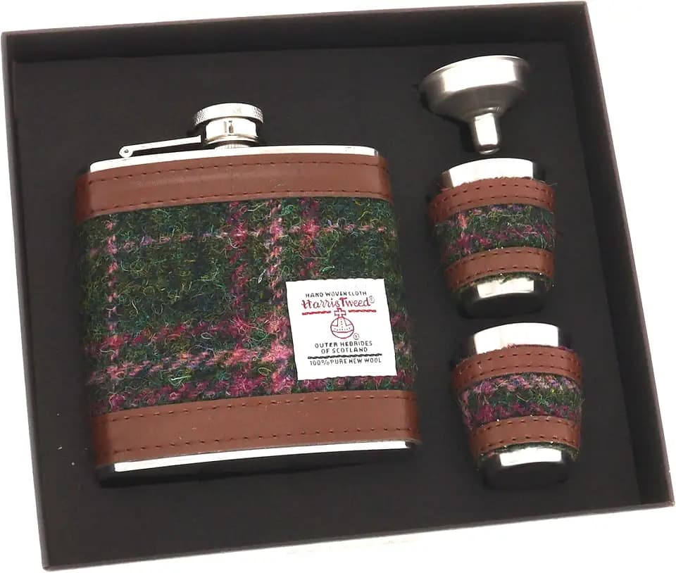 Glen Appin Harris Tweed Flachmann & Tassen Geschenkset – Green Plum Check